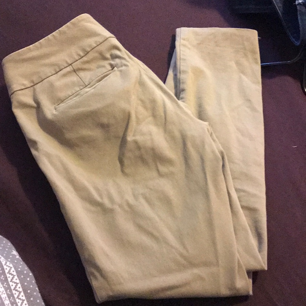Khaki capris